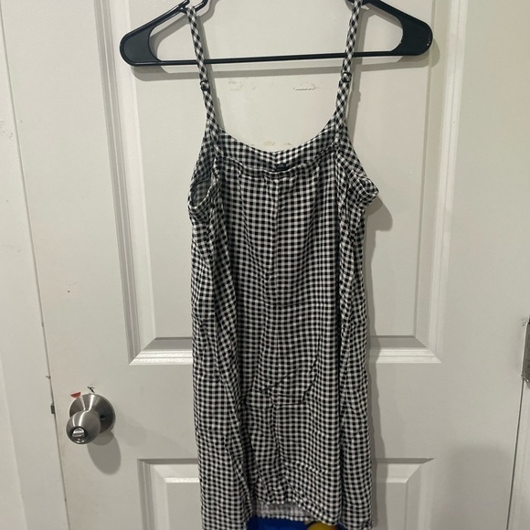 Preloved Girls Dresses - Picture 3 of 10